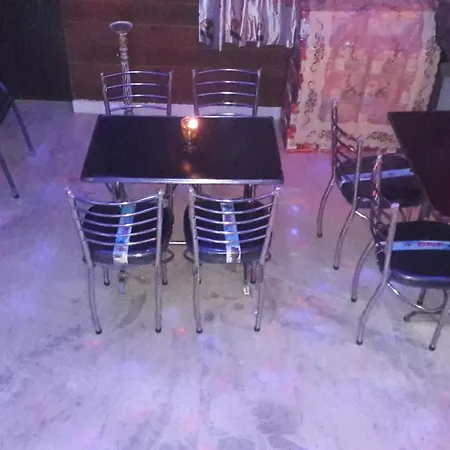 Basil Inn Home Stay Walking Distance From Taj Mahal Agra Agra  Exterior photo
