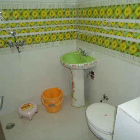 Basil Inn Home Stay Walking Distance From Taj Mahal Agra Agra  Exterior photo
