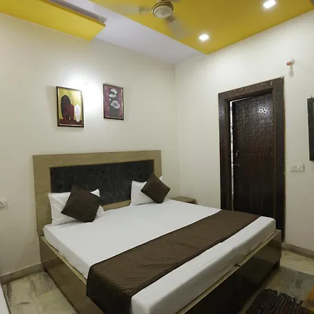 Basil Inn Home Stay Walking Distance From Taj Mahal Agra Agra  Exterior photo
