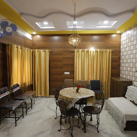 Basil Inn Home Stay Walking Distance From Taj Mahal Agra Agra  Exterior photo