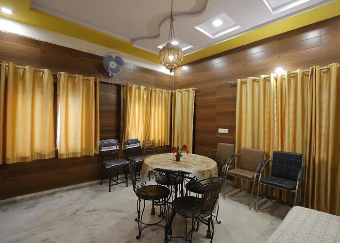 Basil Inn Home Stay Walking Distance From Taj Mahal Agra
